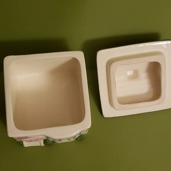 Victorian House Sugar & Creamer Set - Made in Mexico - Picture 5 of 11